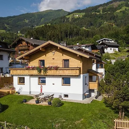 Сasa de vacaciones Holiday Home, *